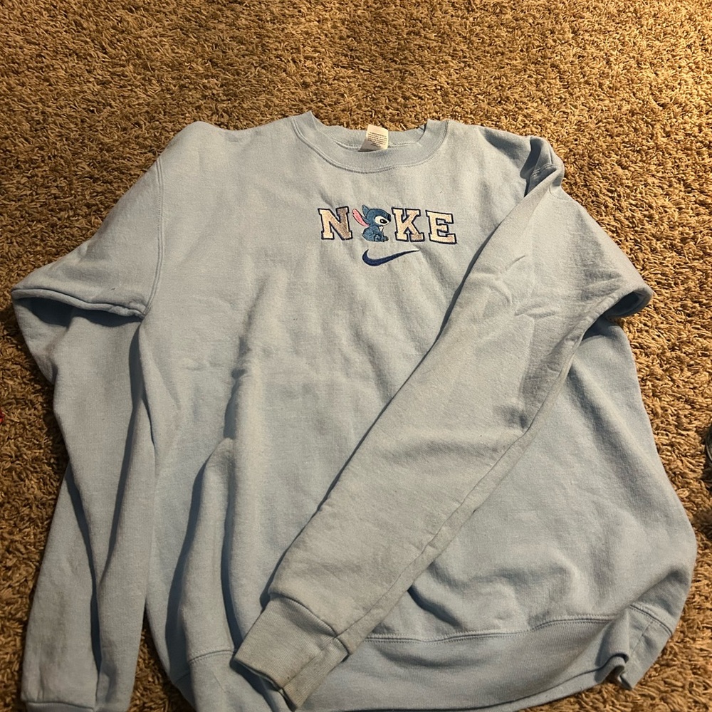 Nike Men's Light Blue Crewneck Sweater